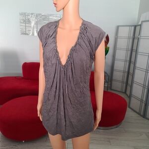 Cache ruched low neckline purple sleveless top size S